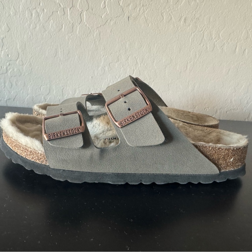 Arizona wooly sandal